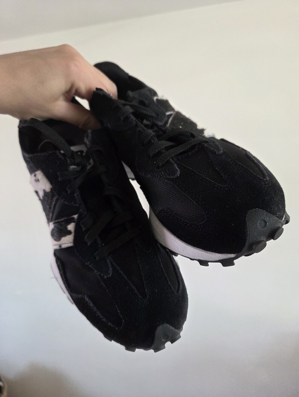 New Balance 327 'Animal Pack - Black Lemonade' Cow Calfhair Black Size 8 - Picture 5 of 8